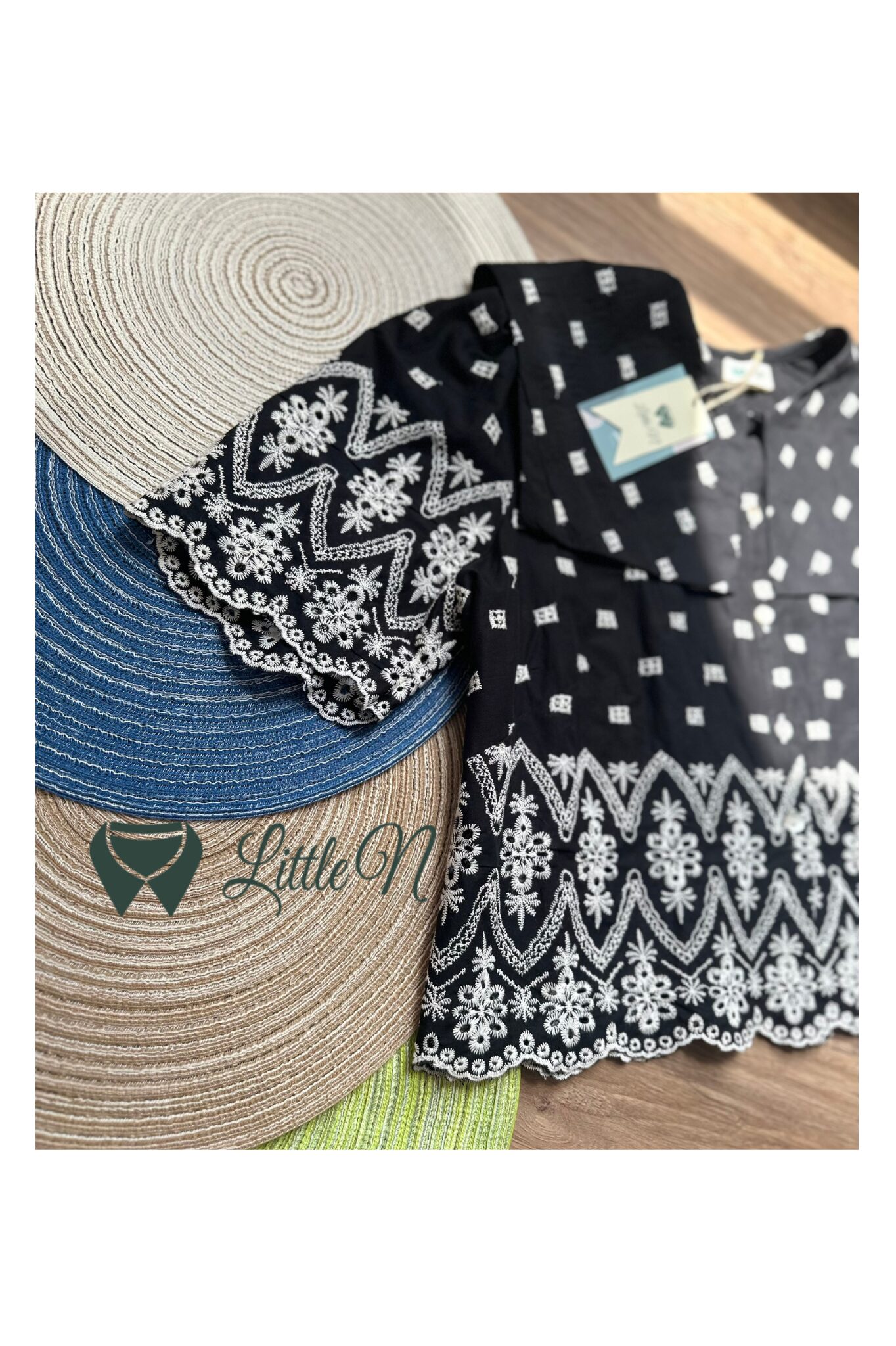 ÁO KIỂU CROPTOP CỔ THUỶ THỦ, MÀU ĐEN - Ảnh 2